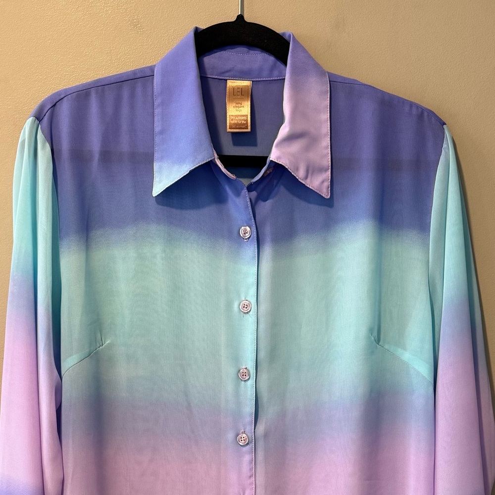 LEL Gradient Pastel Button-Up Shirt - Picture 4 of 16
